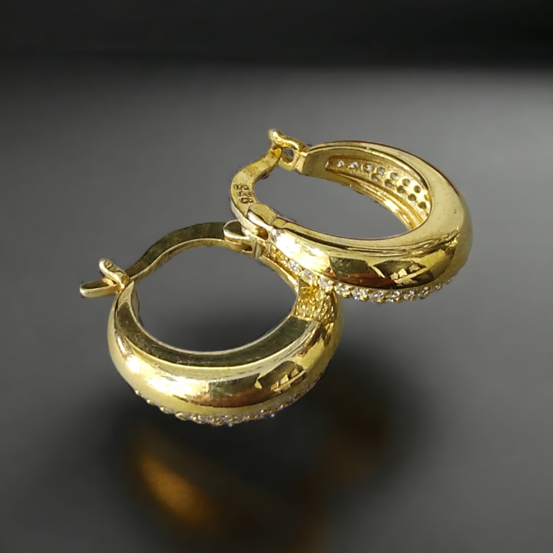 Zirkon Taşlı ,Gold Kaplamalı Gümüş Halka Küpe