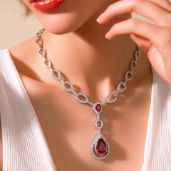 Yakut Taşlı Damla Model İthal Gümüş Kolye