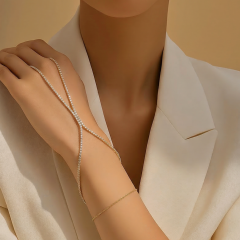 Swarovski Taşlı Gold renk Altın kaplamalı Gümüş Şahmeran