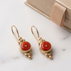 Mercan Taşlı Altın Kaplamalı Tasarım Gümüş Küpe