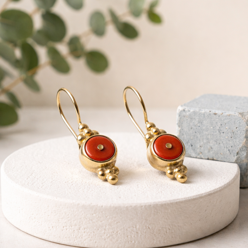 Mercan Taşlı Altın Kaplamalı Tasarım Gümüş Küpe