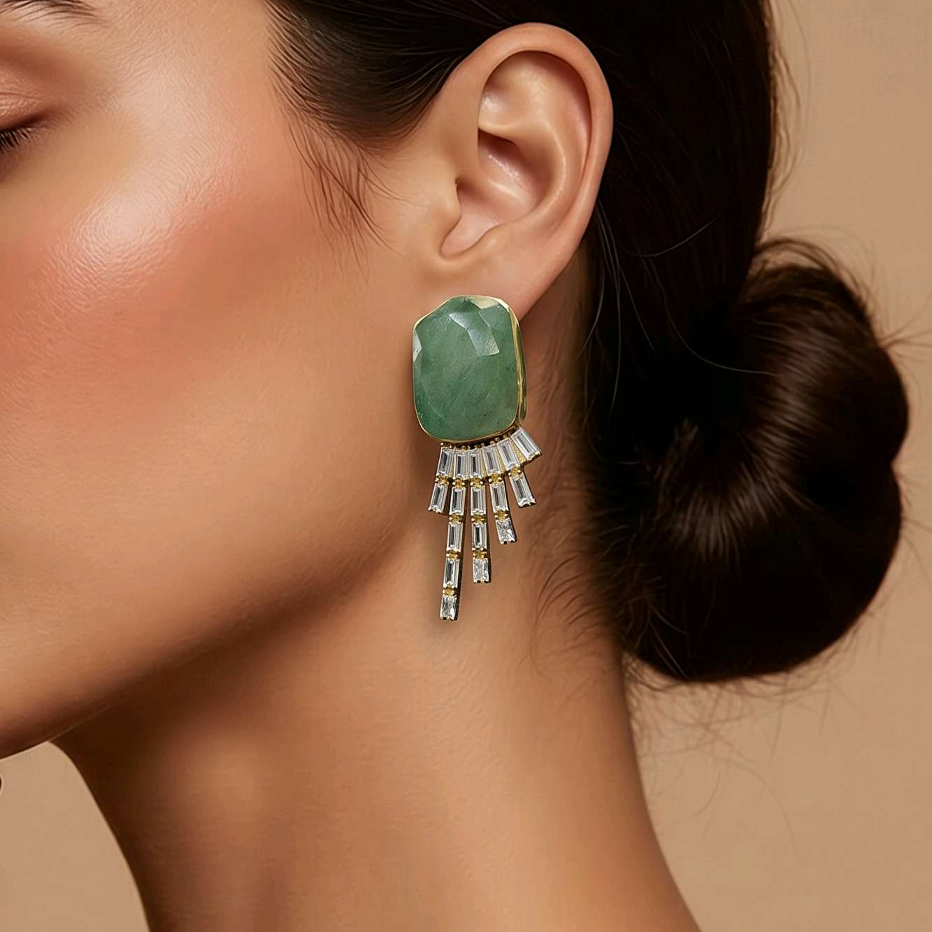 Turmalin Taşlı Altın Kaplamalı Tek Tasarım Gümüş Küpe