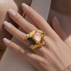 Kuars Taşlı Altın Kaplamalı Tek Tasarım Gümüş Yüzük