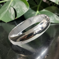 Düz Spor Bombeli ,gizli kilitli Geniş Gümüş Bilezik