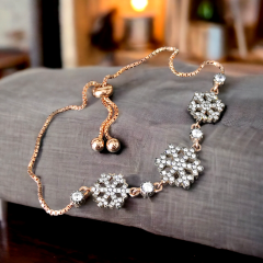 Elmas Monturlu Kartanesi Rose Gümüş Bileklik