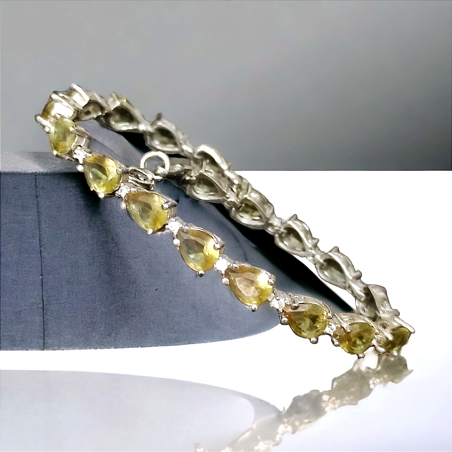 Zultanite Taşlı, Altın Rodajlı Gümüş Bileklik