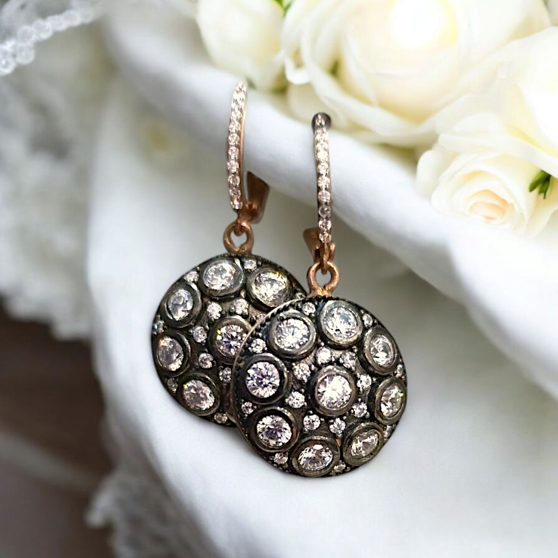 Elmas Monturlu Altın Kaplama Gümüş Küpe