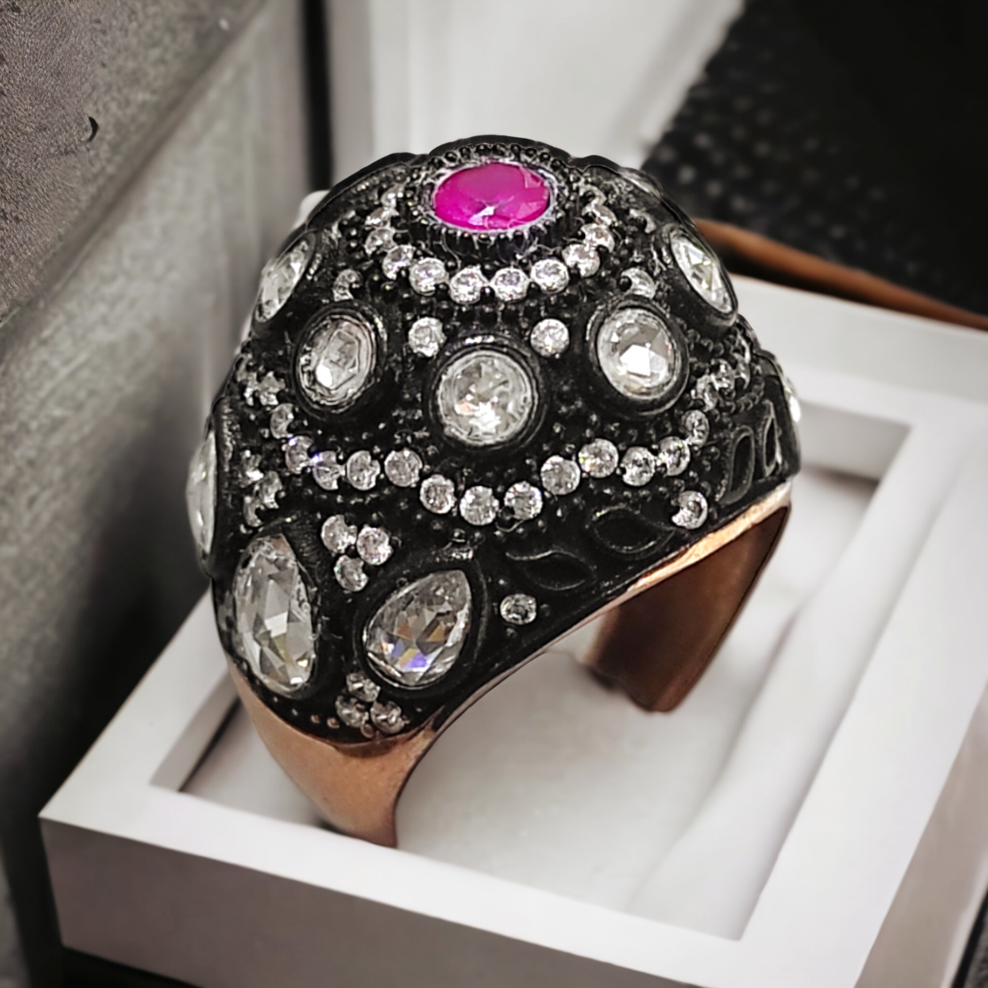 Yakut Taşlı,Elmas İşçiliği Gümüş Yüzük