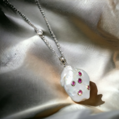 Barok İnci,Yakut Taşlı İthal Gümüş Kolye