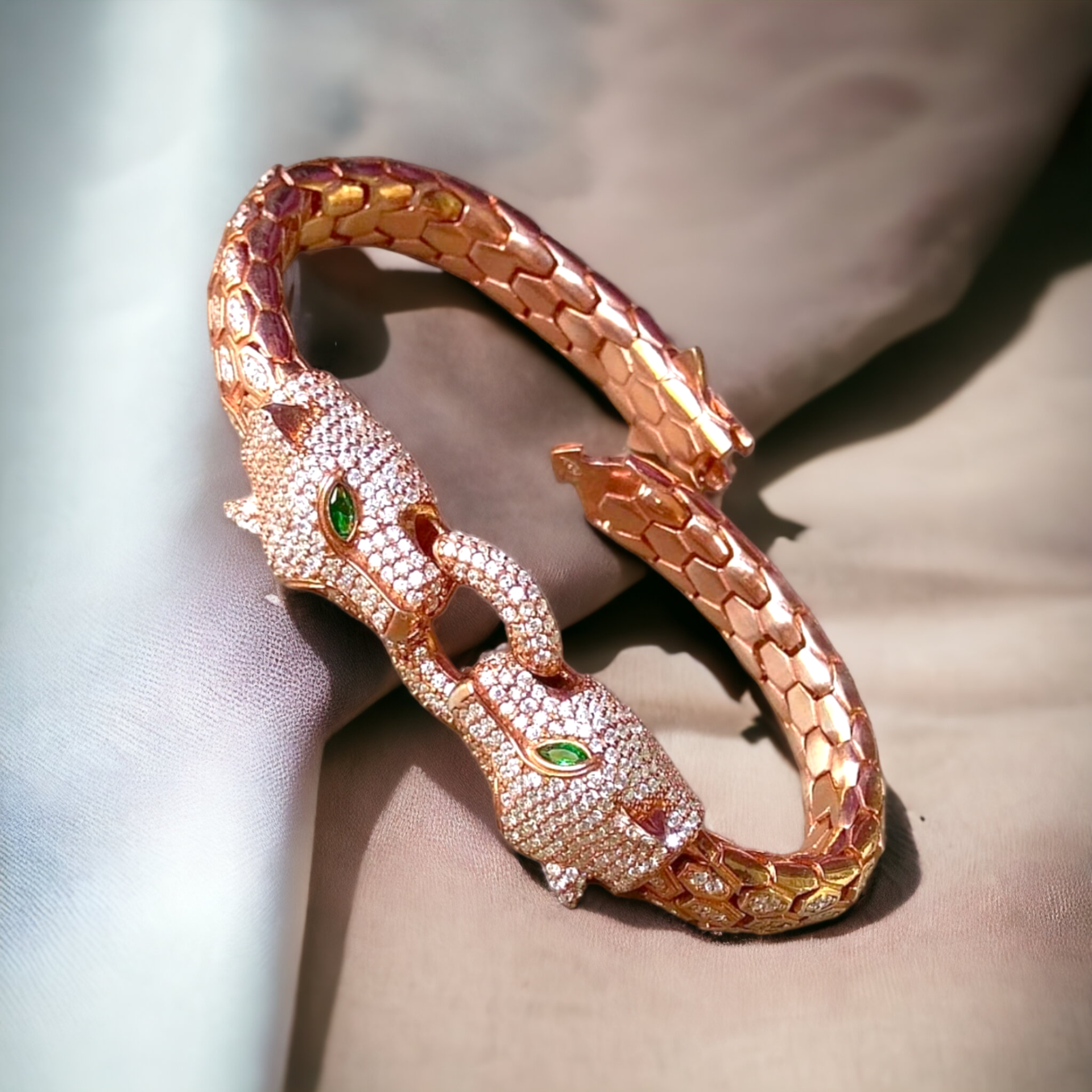 Aslan Model Swarovski Taşlı Rose Gümüş Bileklik