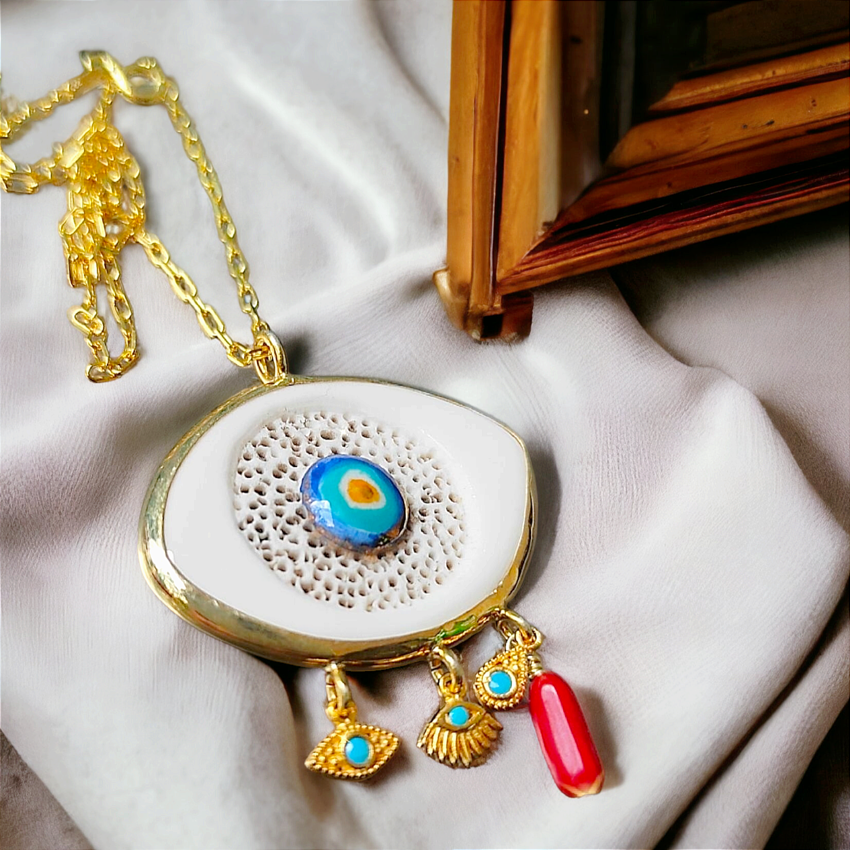 Özel Tasarim Gümüş Üzeri Altın kaplama Nazar Kolye