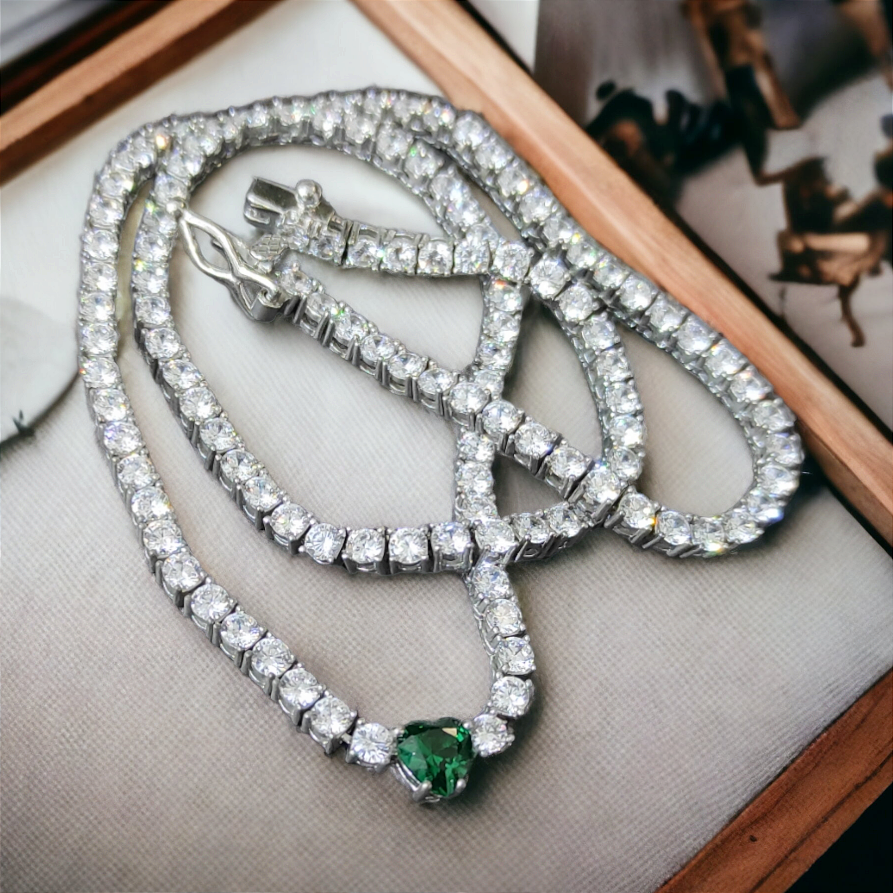 Zümrüt taşlı, Altın kaplamalı, İthal 3 mm Suyolu Kolye